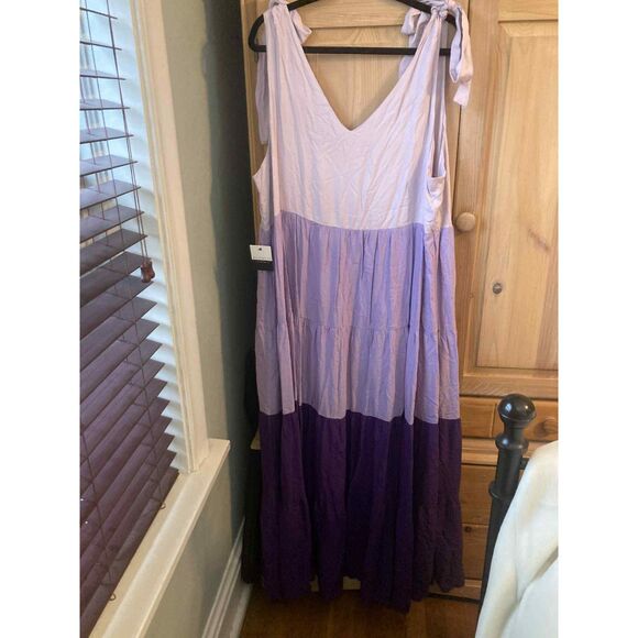 Eloquii | NWT Purple Colorblock Tiered V-neck Maxi Dress | Size 22 - Picture 5 of 7